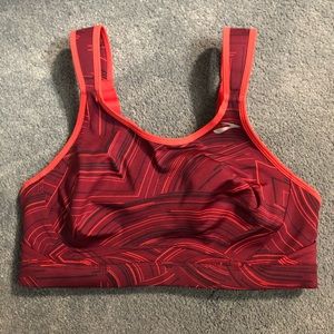 Brooks underwire sports bra, NWOT, 32DD